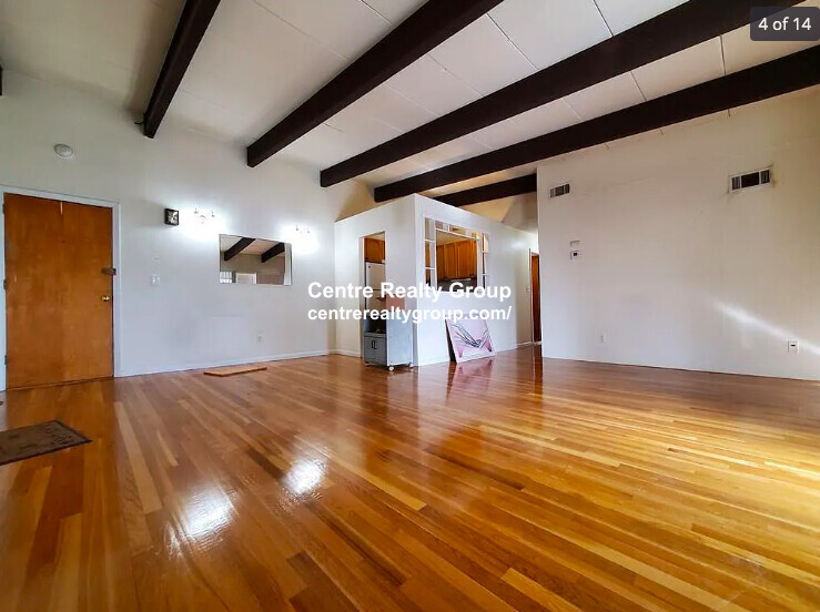 202 Central St, Stoneham