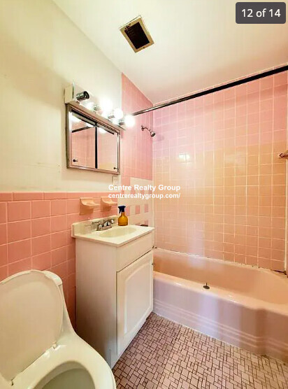 202 Central St, Stoneham