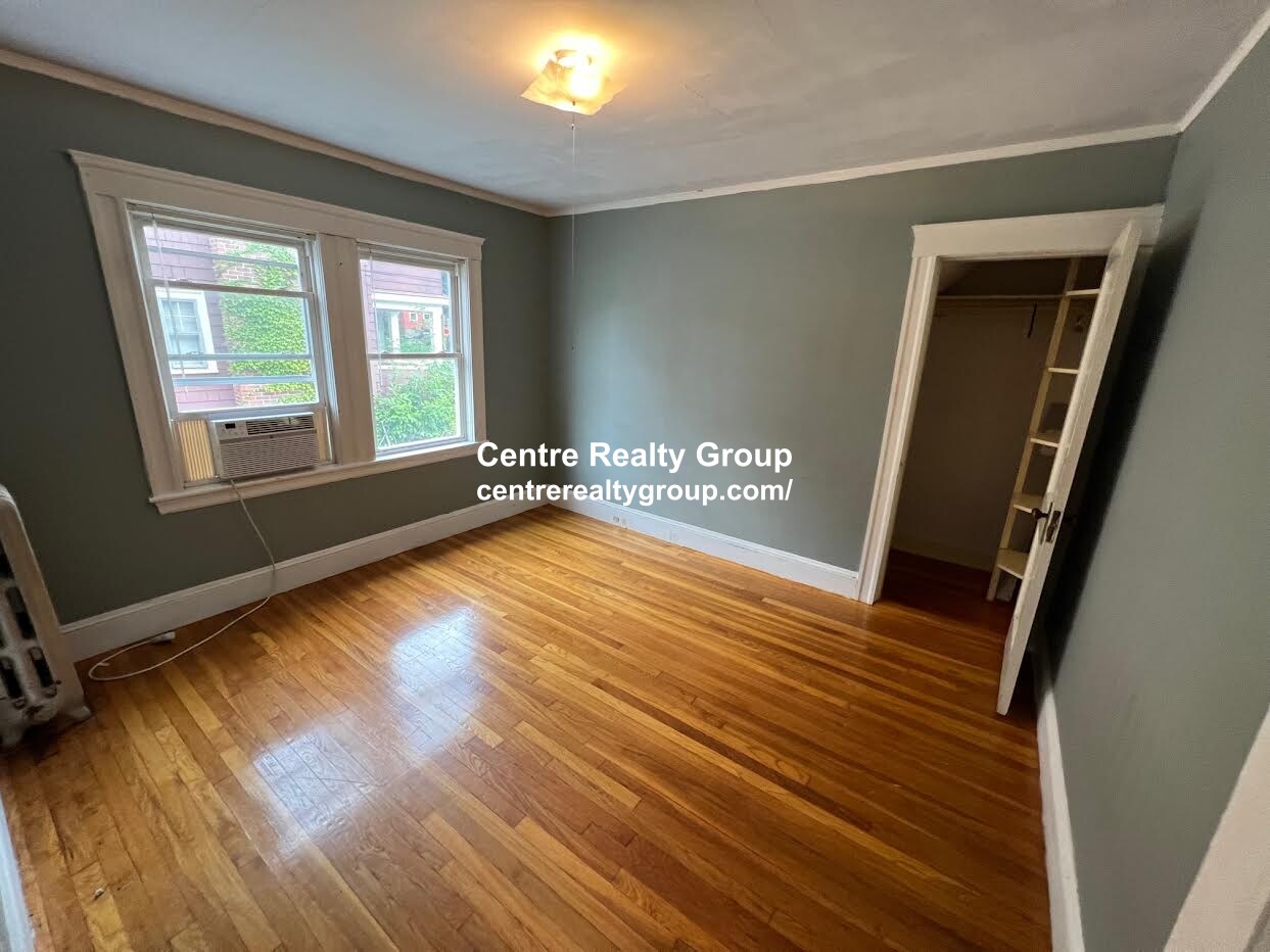 30 Slade St, Belmont