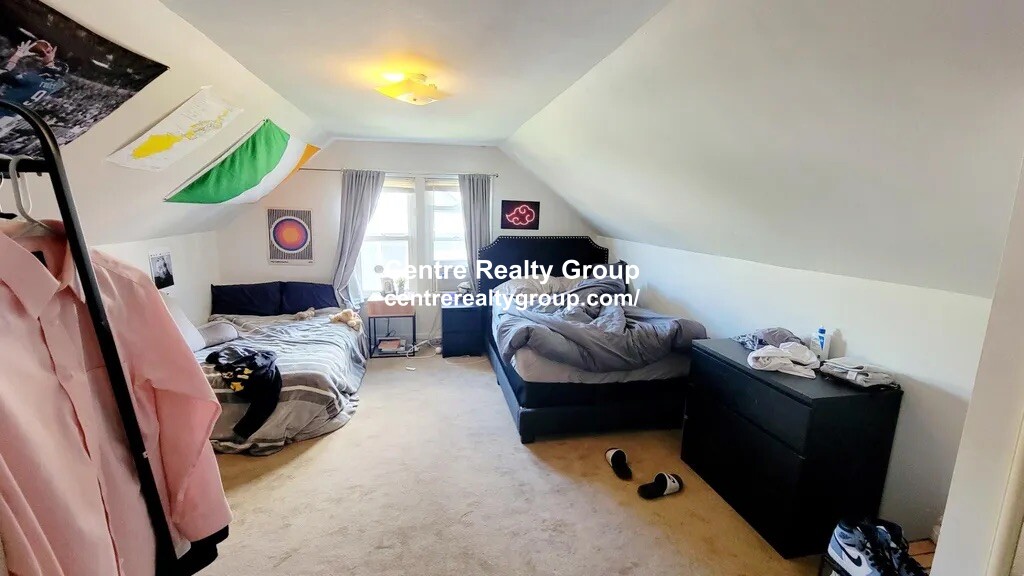 21 Sunset Rd, West Somerville