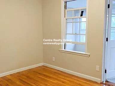 58-60 Buzzell Ln, Tufts University