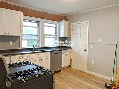 58-60 Buzzell Ln, Tufts University