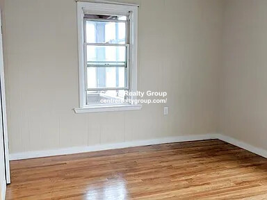 58-60 Buzzell Ln, Tufts University