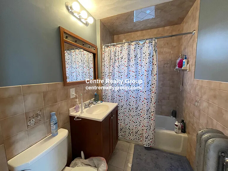 23 Berwick Rd, Tufts University