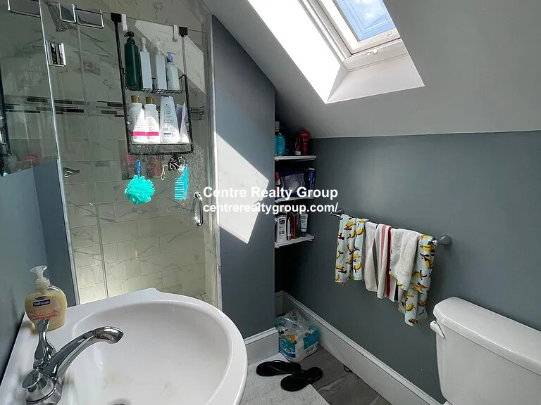 23 Berwick Rd, Tufts University