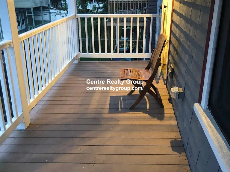 23 Berwick Rd, Tufts University