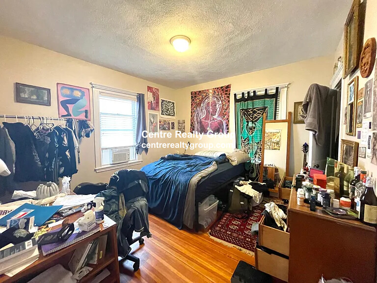 63-65 Frederick Ave, Tufts University