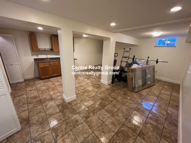 769 Watertown St, West Newton