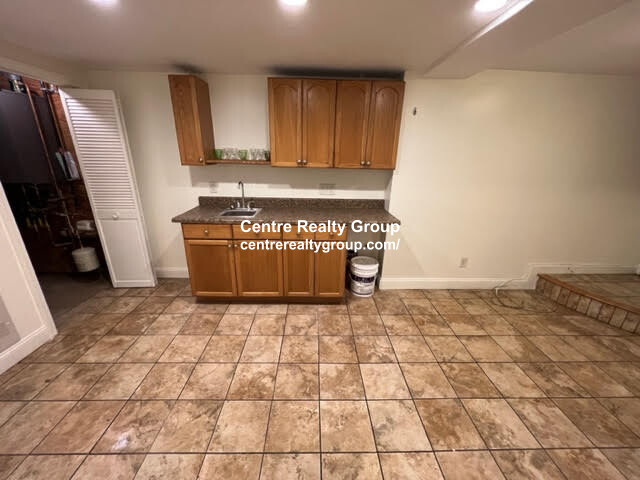 769 Watertown St, West Newton