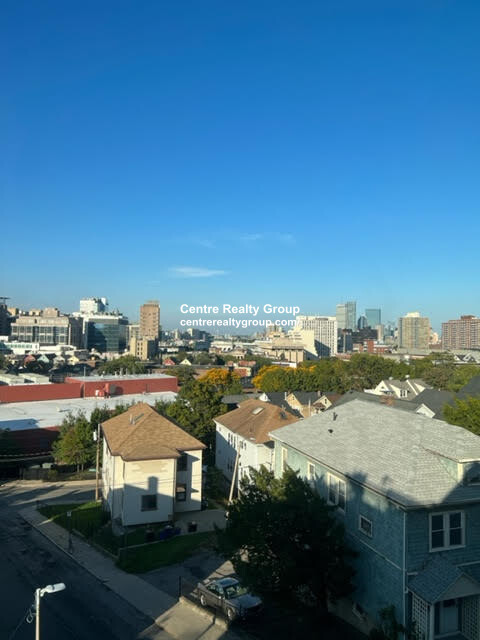 180 Hillside St, Mission Hill