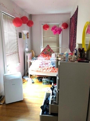 15 Curtis Ave, West Somerville