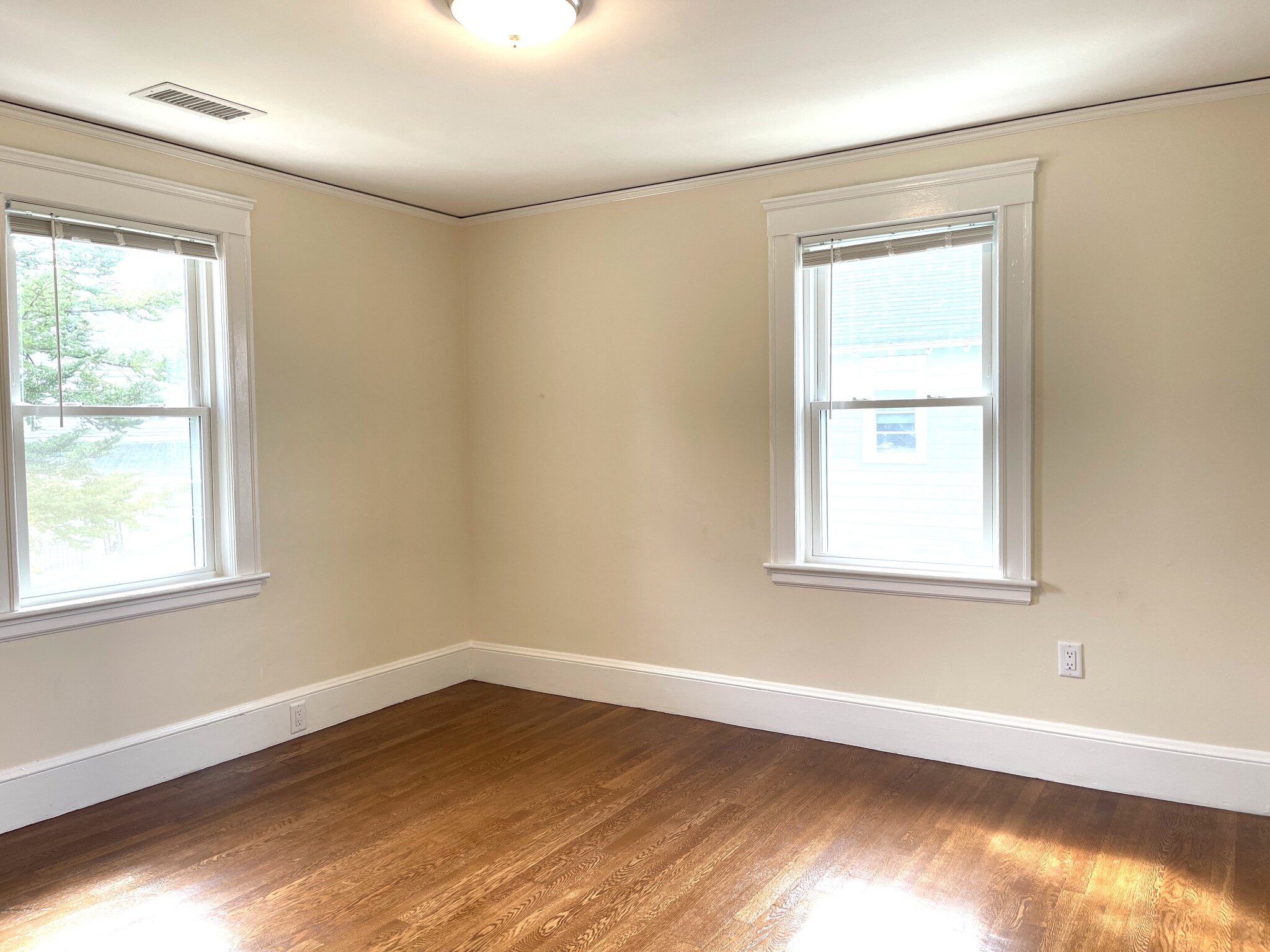 224 Faneuil St, Brighton