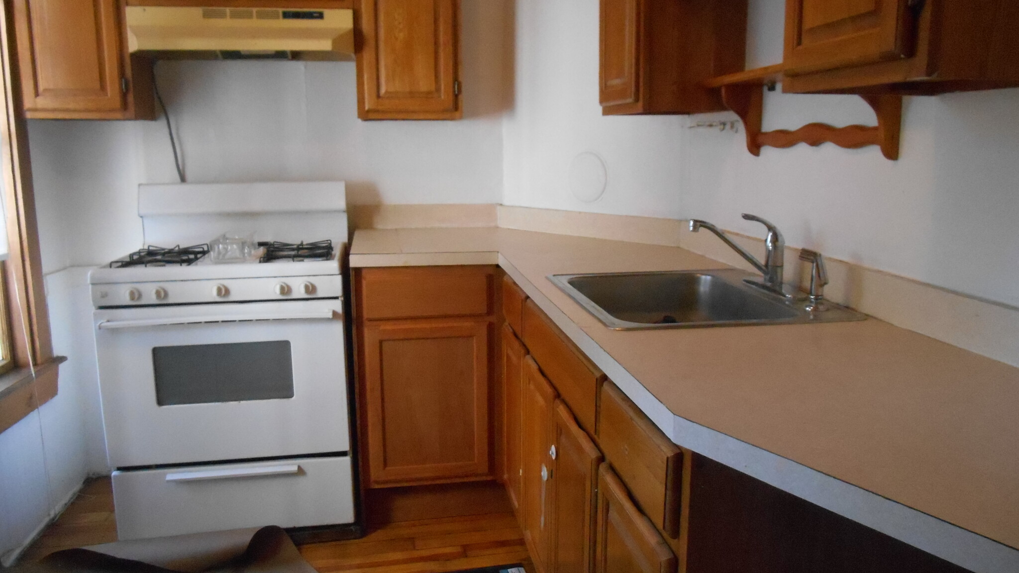 74 Charlesbank Rd, Newton Corner