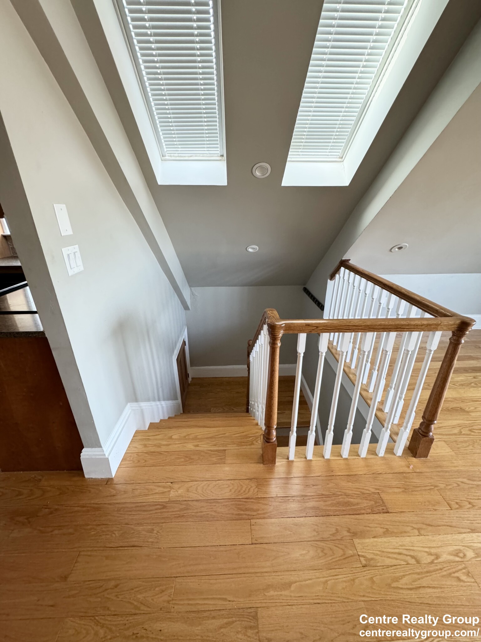 180 Hillside St, Mission Hill