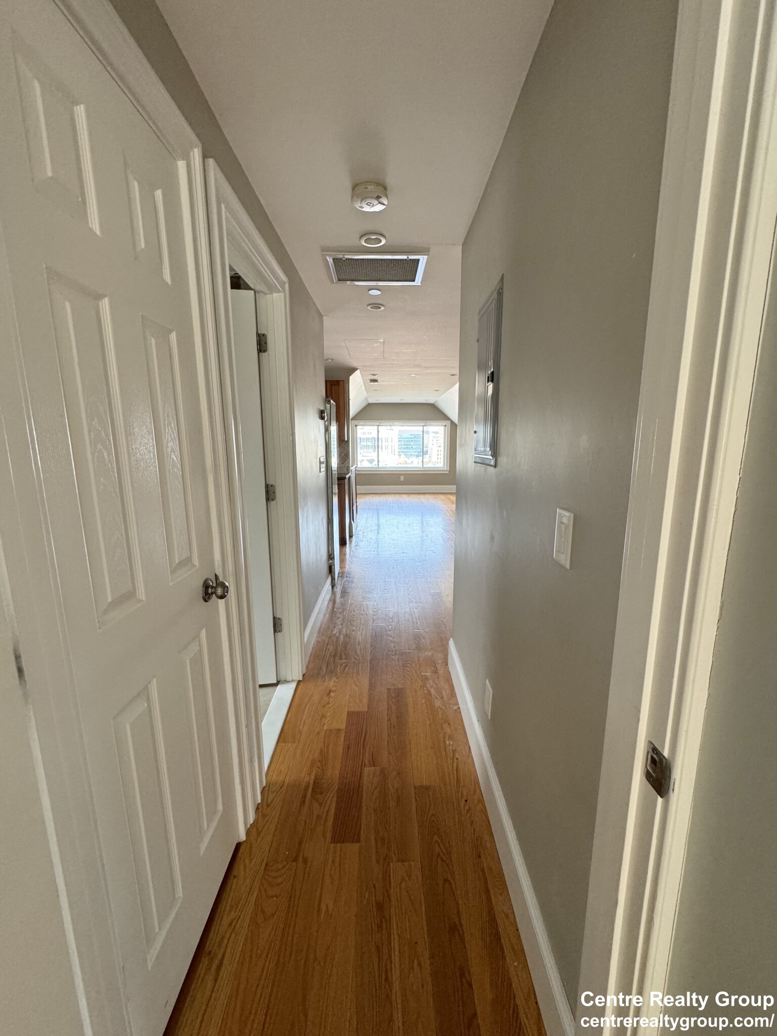 180 Hillside St, Mission Hill