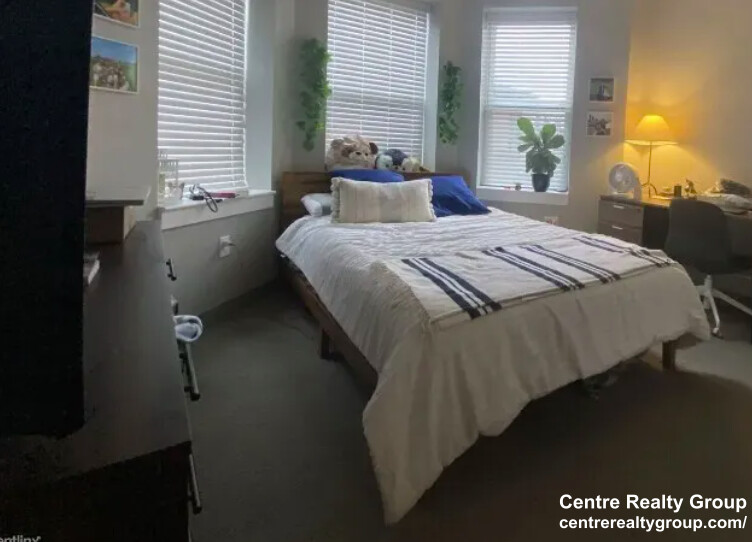 100 Hemenway St, Fenway