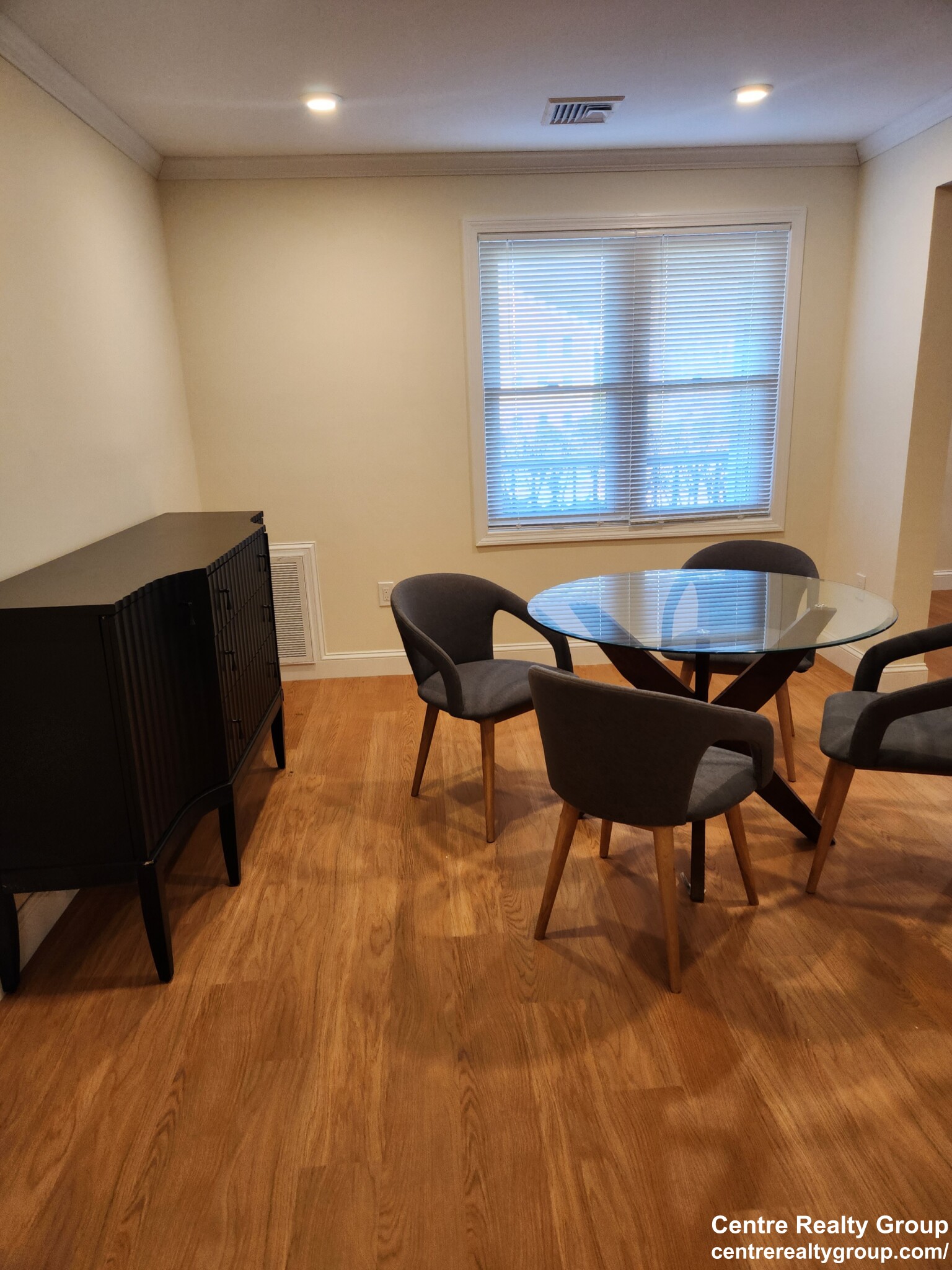 55 Waterfall Dr, Canton