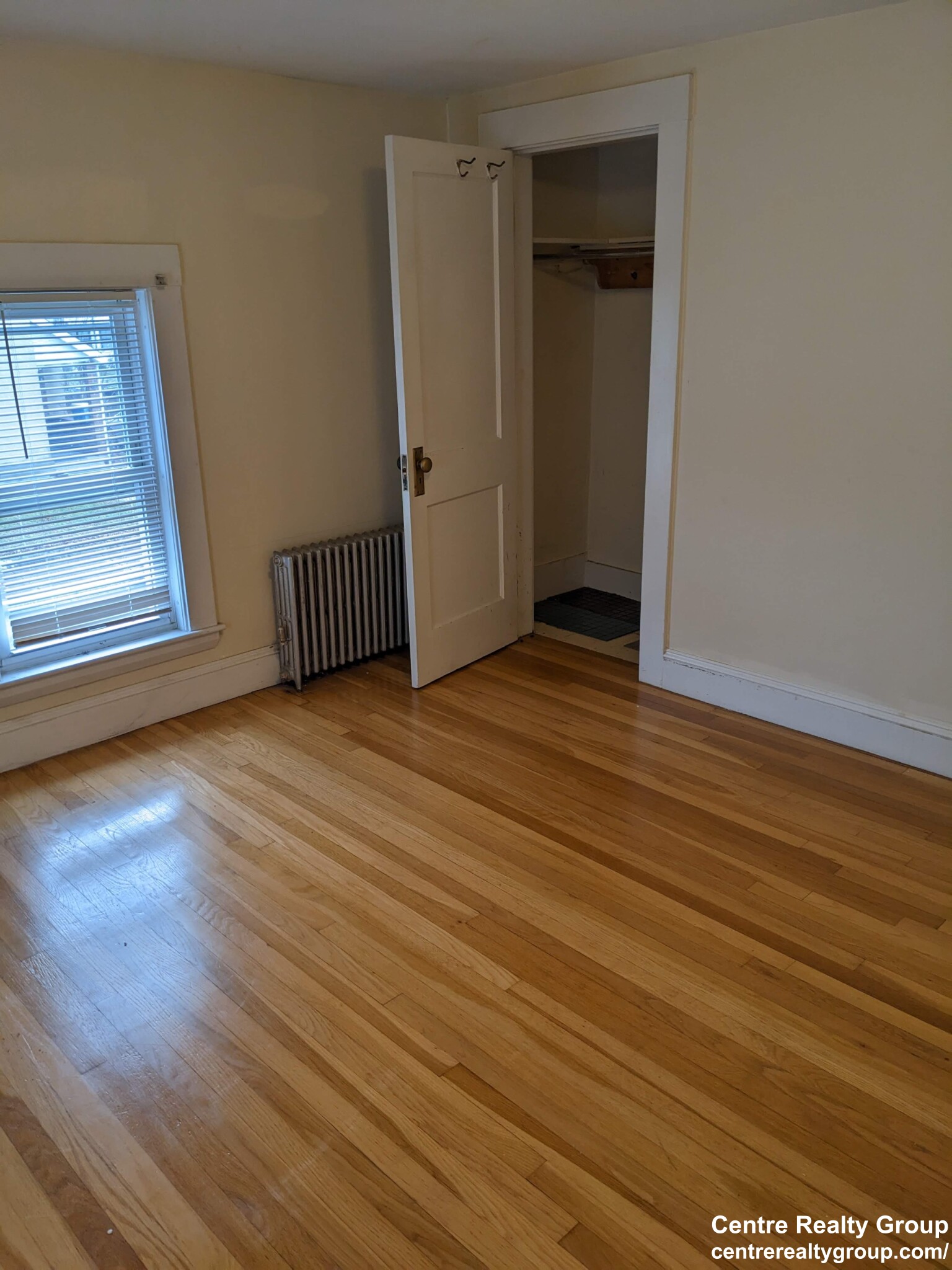 35 Middle St, Newtonville