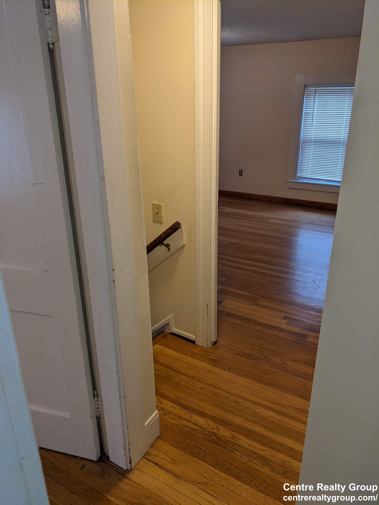 35 Middle St, Newtonville