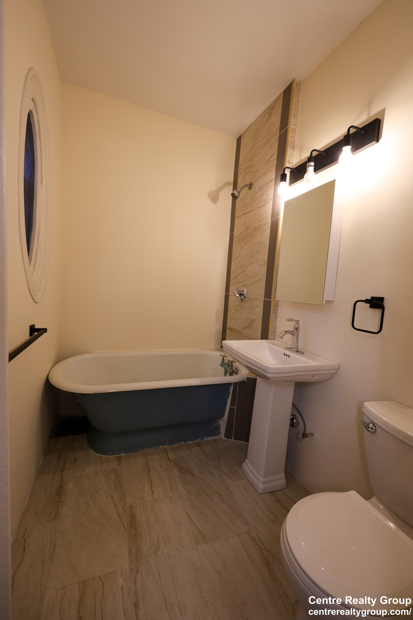 12 Braemore, Brighton