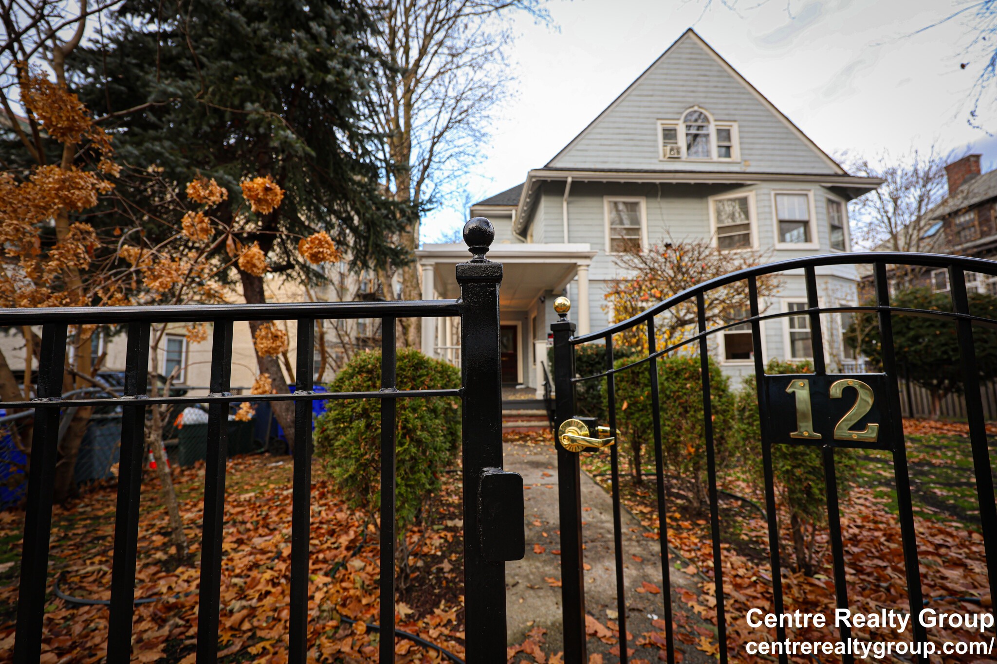 12 Braemore, Brighton