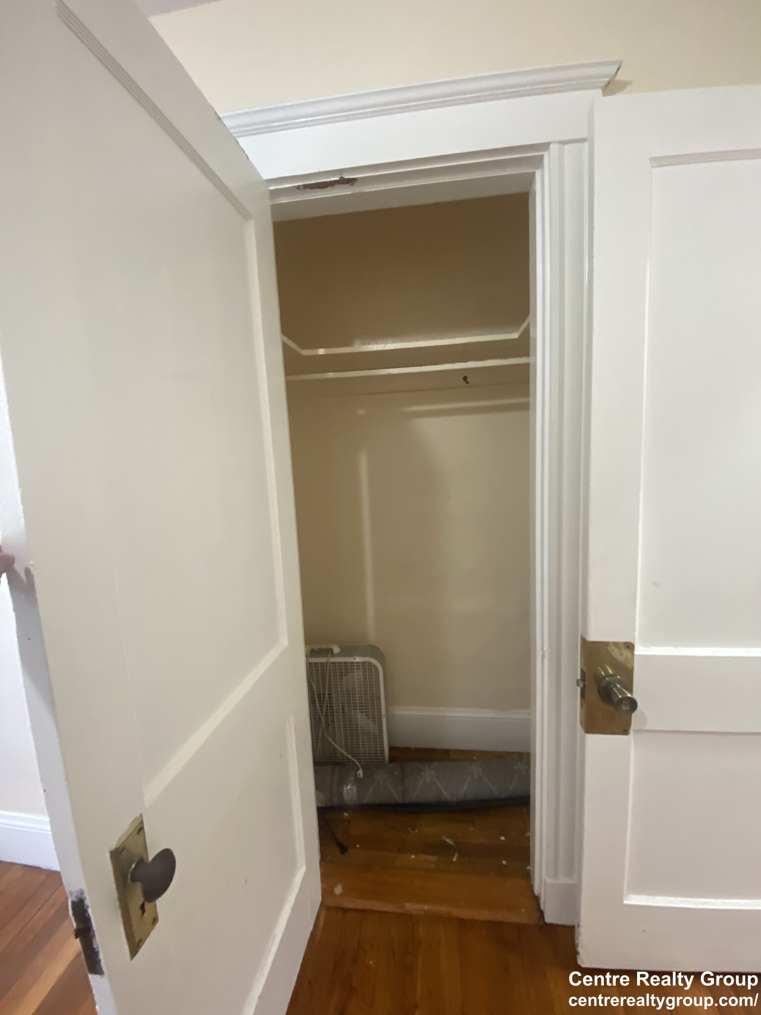 4049 Washington St, Roslindale