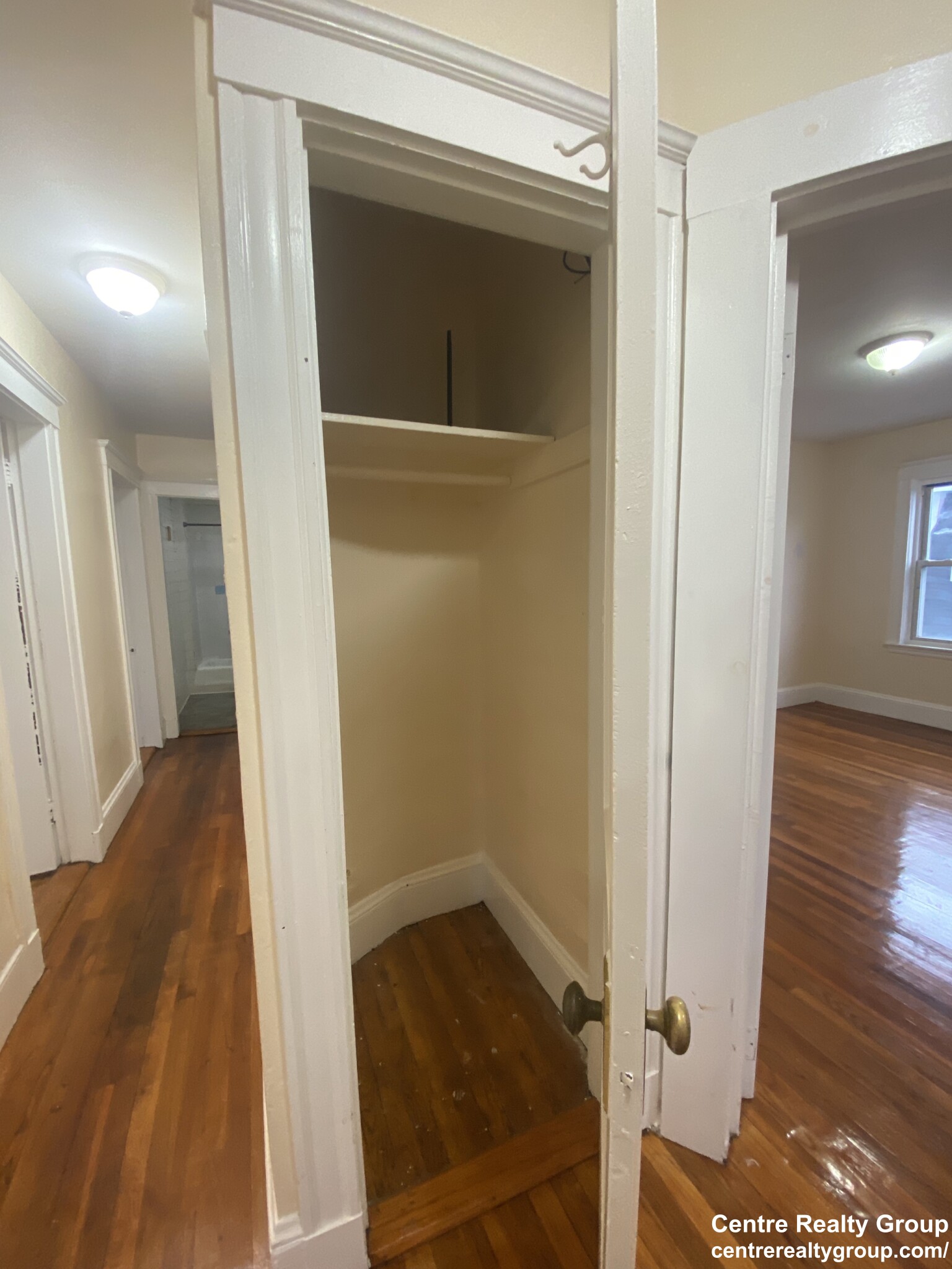 4049 Washington St, Roslindale