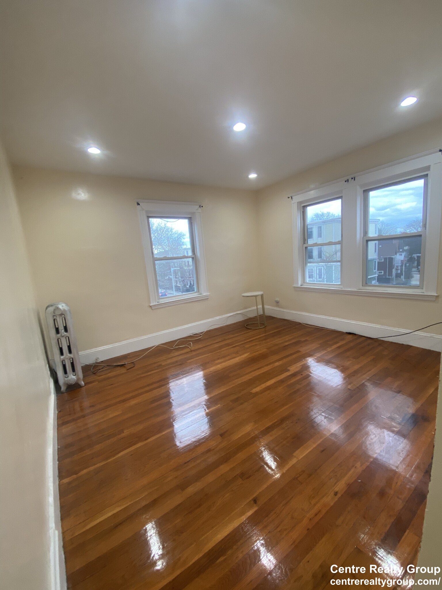 4049 Washington St, Roslindale