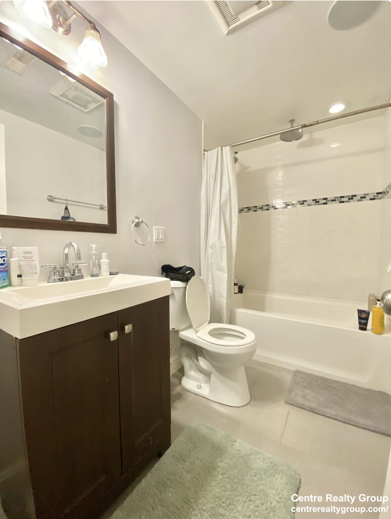 721 Parker St, Mission Hill