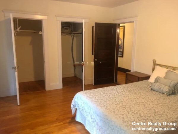 14 Centre St, Mid-Cambridge