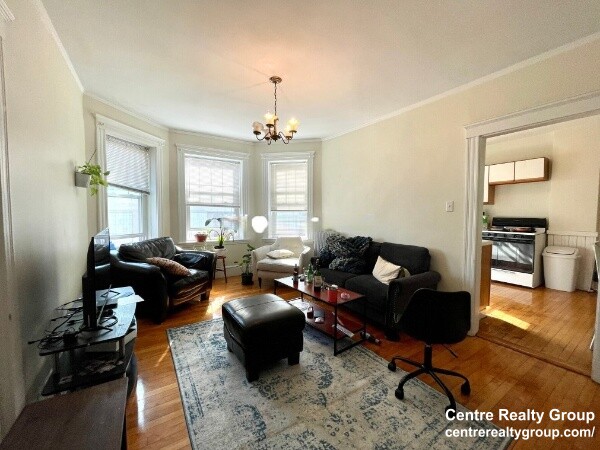 14 Centre St, Cambridgeport