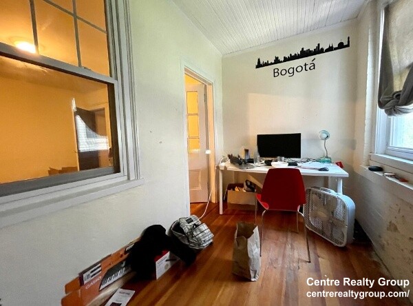 14 Centre St, Cambridgeport