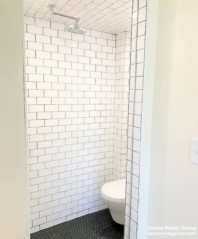 28 Cherry St, Spring Hill