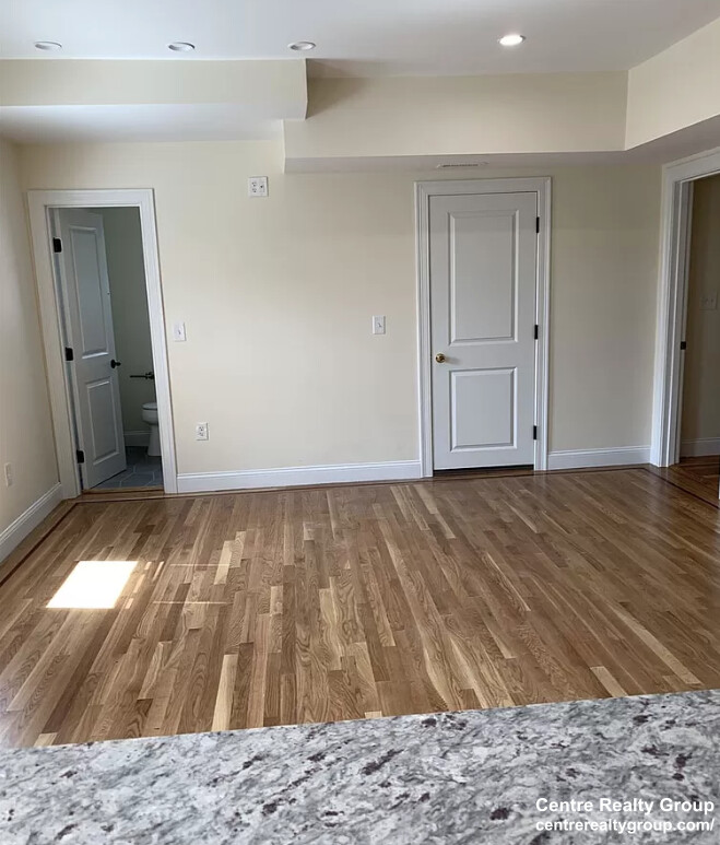 28 Cherry St, Spring Hill