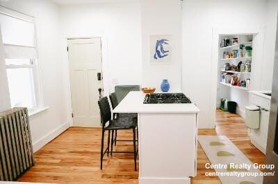 70 Saint Rose St, Jamaica Plain