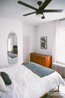 70 Saint Rose St, Jamaica Plain