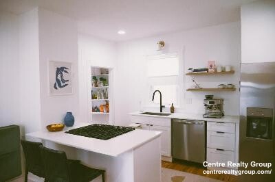 70 Saint Rose St, Jamaica Plain