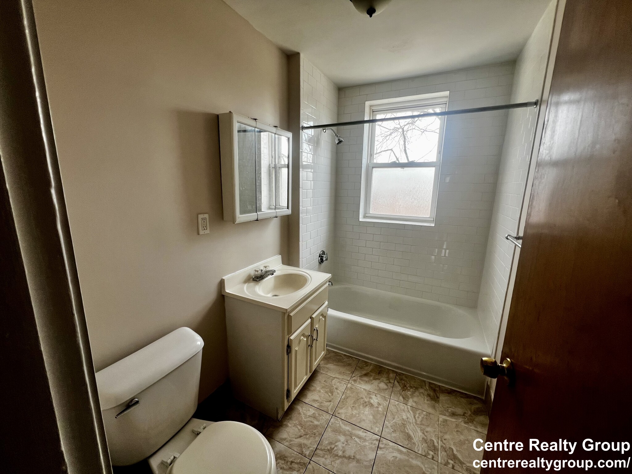 884 Cummins Highway, Mattapan