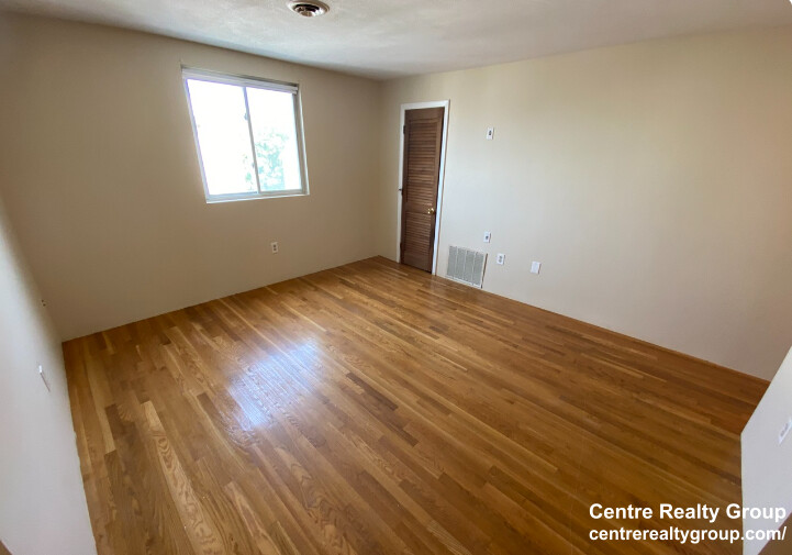 385 Dorchester St, South Boston