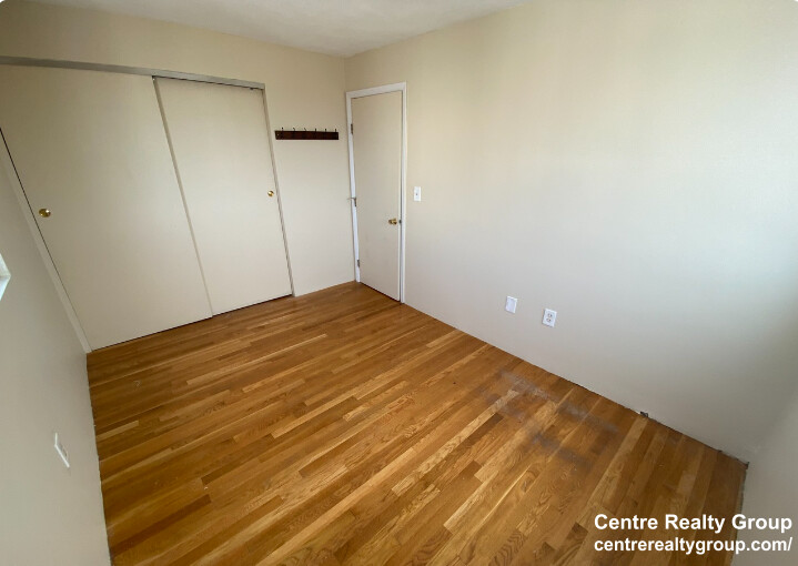 385 Dorchester St, South Boston