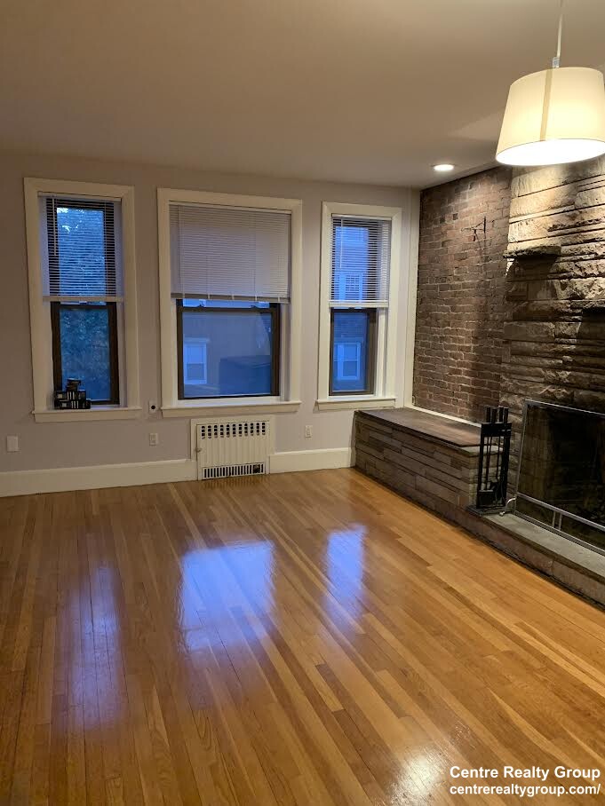 39 Saint Paul St, Coolidge Corner