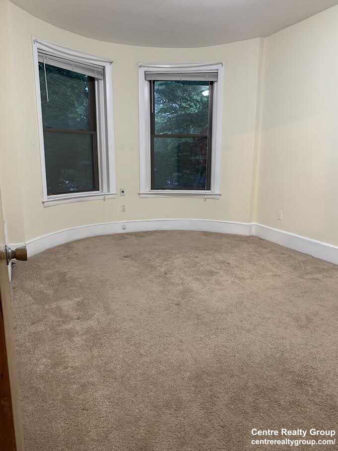 39 Saint Paul St, Coolidge Corner