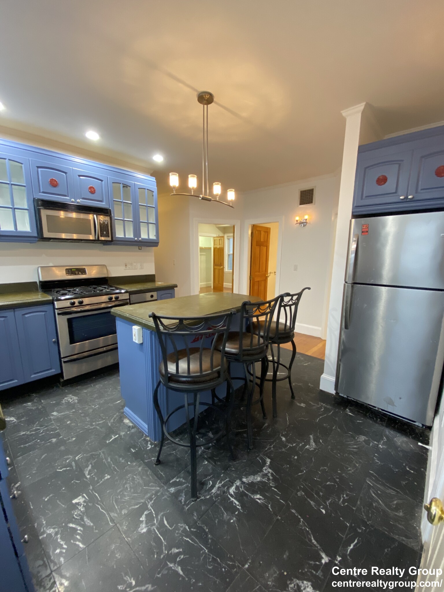 200 Hyde Park Ave. — Jamaica Plain