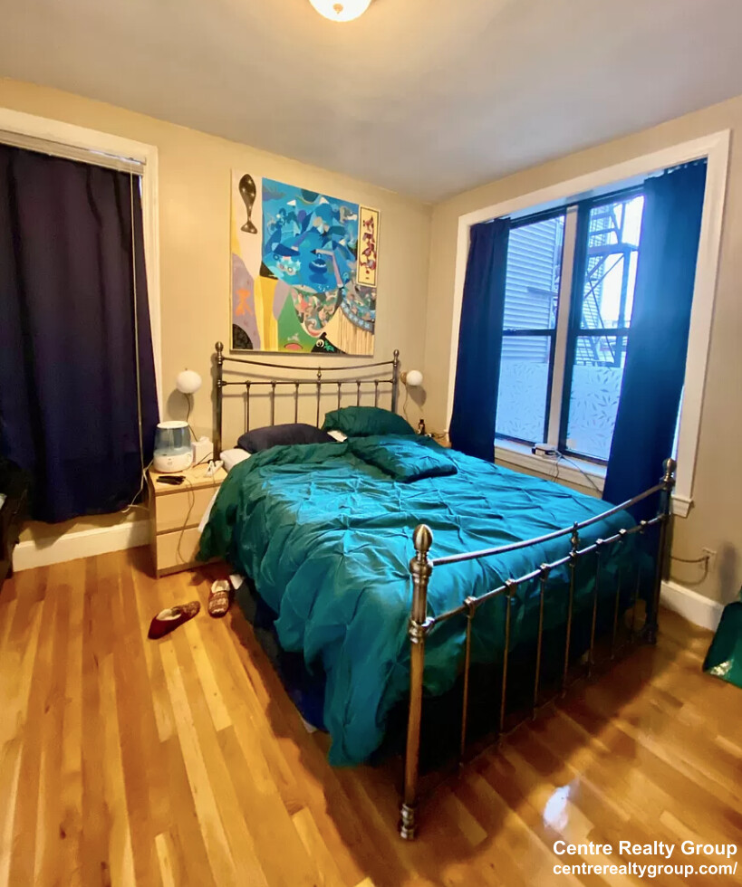 17 Highgate St, Allston