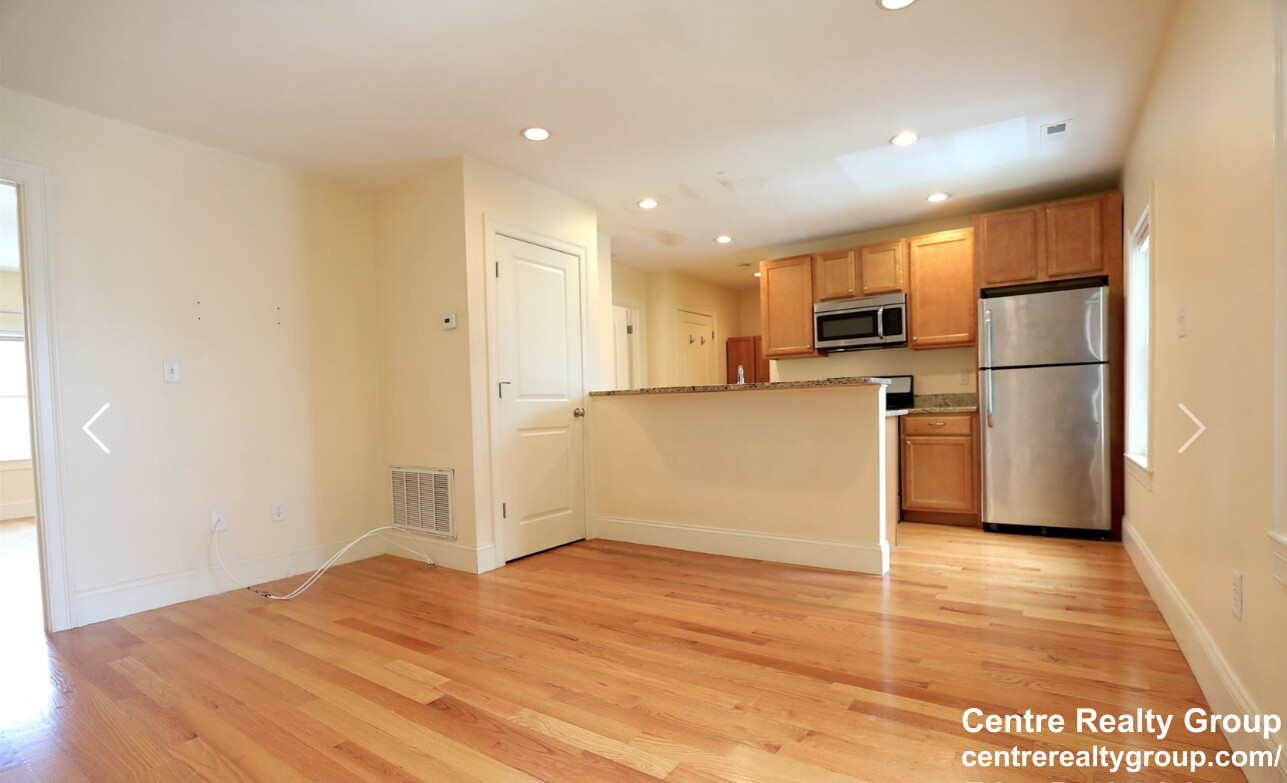 19 Chestnut Hill Ave, Brighton