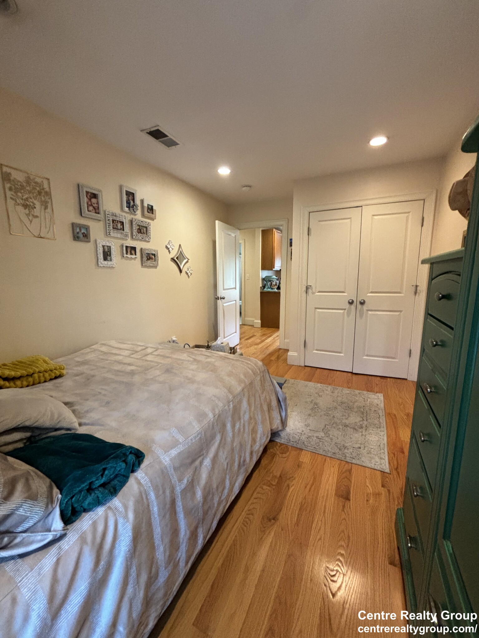 19 Chestnut Hill Ave, Brighton