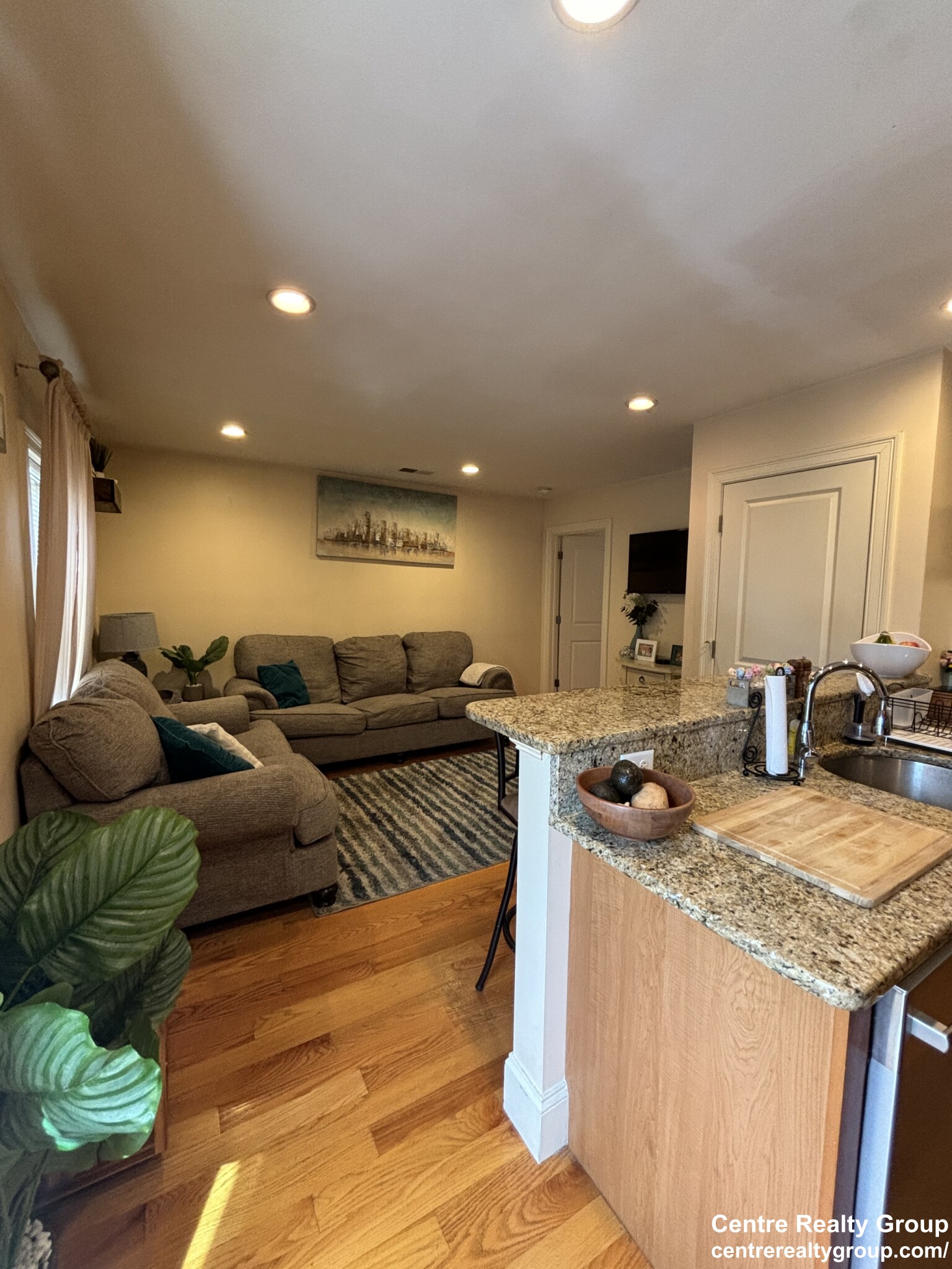 19 Chestnut Hill Ave, Brighton