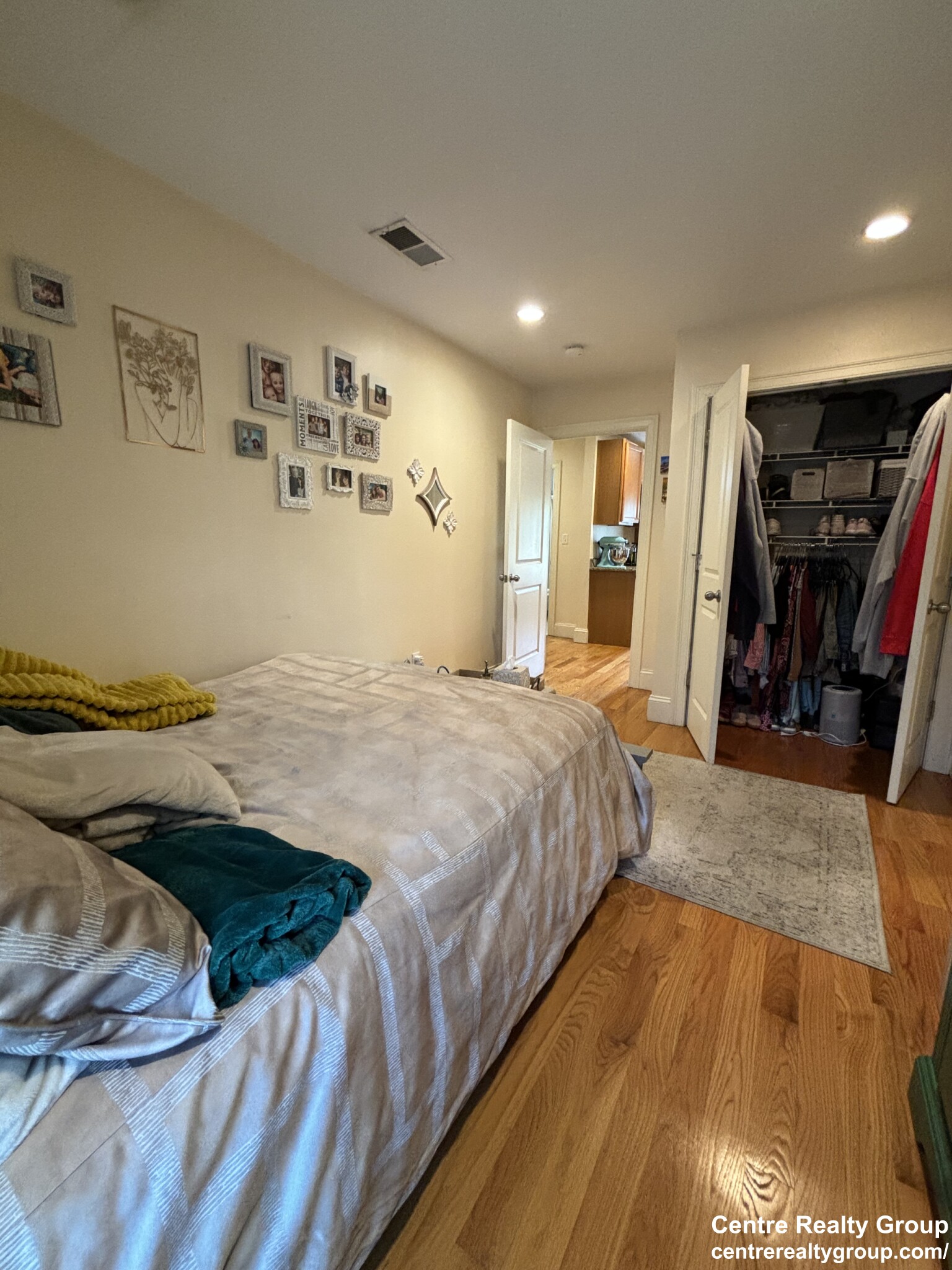 19 Chestnut Hill Ave, Brighton