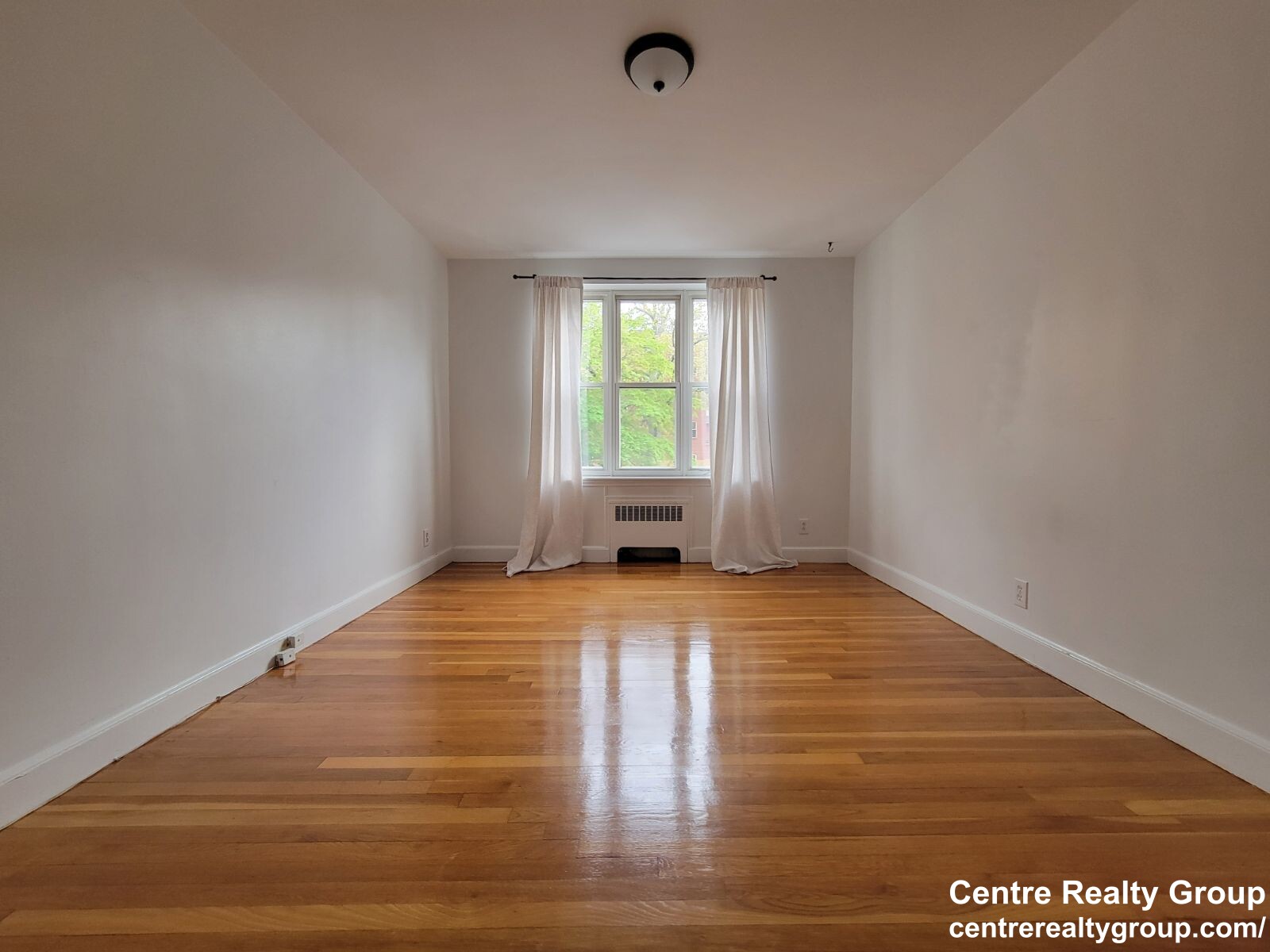 76 Strathmore Rd, Brighton