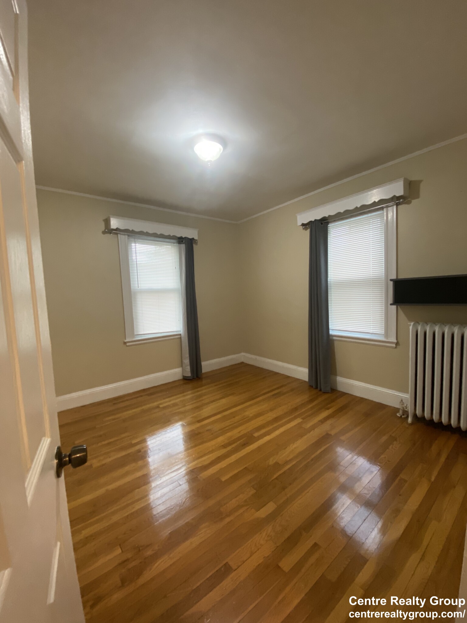 586 Lagrange St, West Roxbury